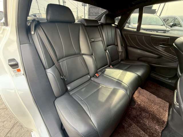 TOYOTA LEXUS LS500 2018 Image 31