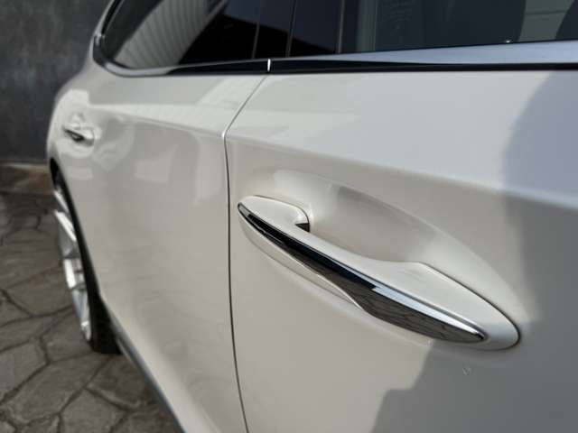 TOYOTA LEXUS LS500 2018 Image 31