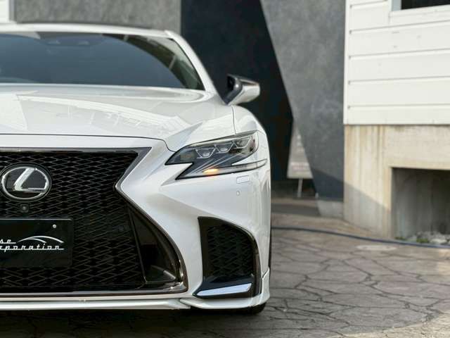 TOYOTA LEXUS LS500 2018 Image 31