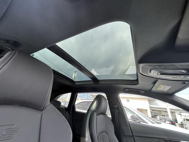 AUDI S4 AVANT 2021 Image 31