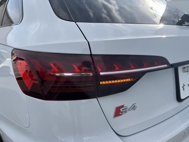 AUDI S4 AVANT 2021 Image 31