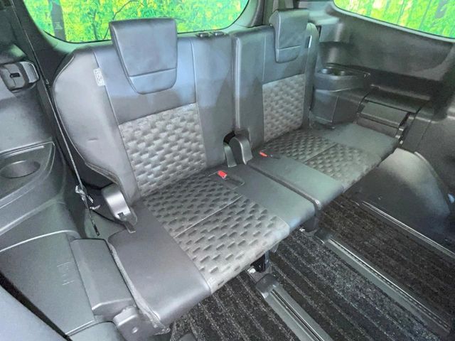 TOYOTA VOXY HYBRID 2023 Image 31