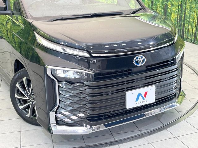 TOYOTA VOXY HYBRID 2023 Image 31