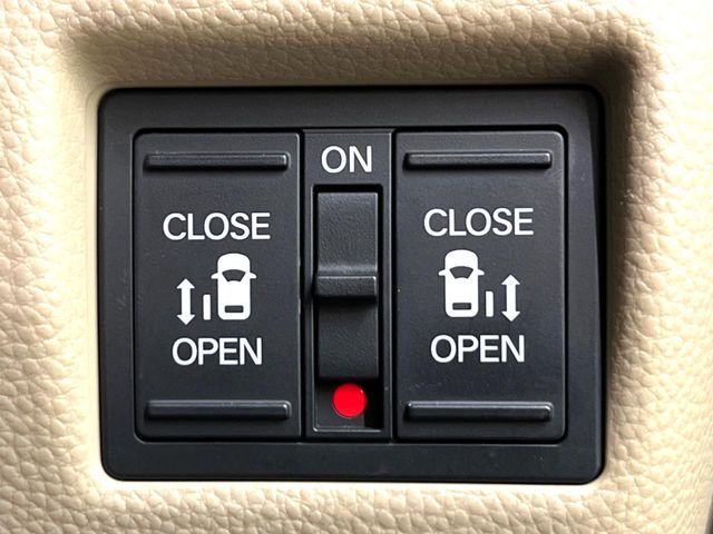 HONDA N BOX 2019 Image 31