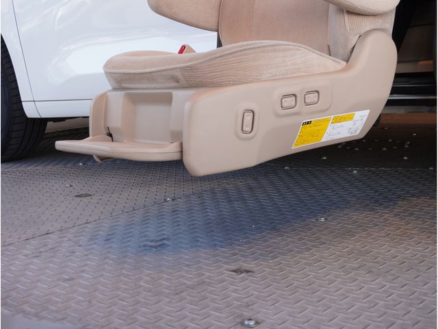 TOYOTA ALPHARD 2013 Image 31