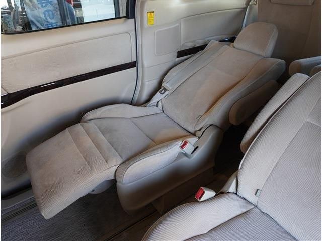 TOYOTA ALPHARD 2013 Image 31
