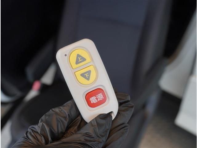 TOYOTA VOXY 2015 Image 31