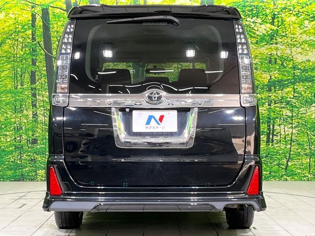 TOYOTA VOXY 2015 Image 31