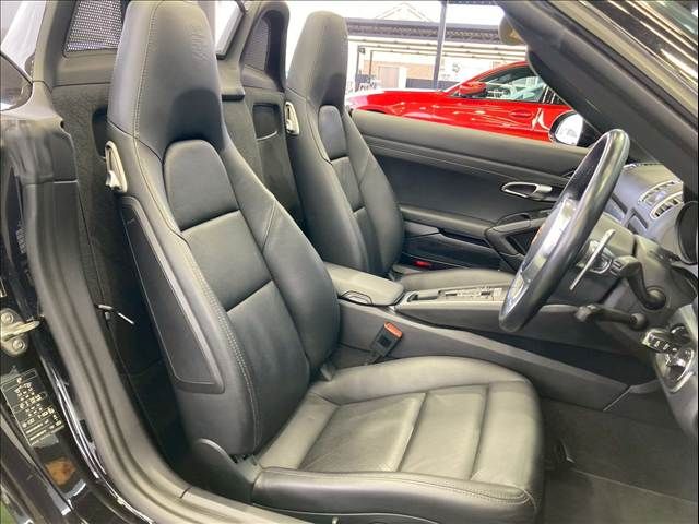 PORSCHE BOXSTER 2016 Image 31