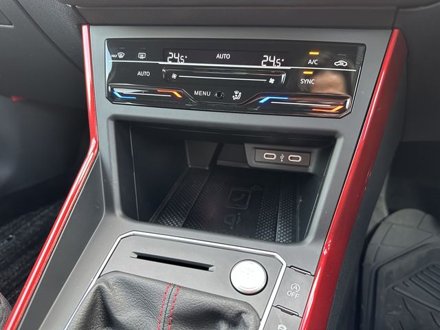 VOLKSWAGEN POLO GTI 2024 Image 31