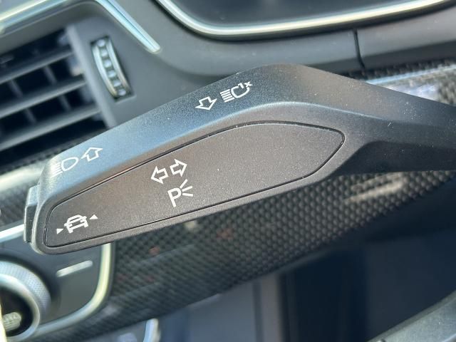 AUDI S4 AVANT 2019 Image 31