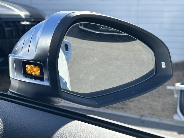 AUDI S4 AVANT 2019 Image 31