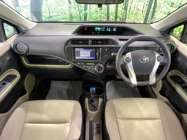 TOYOTA AQUA 2013 Image 31