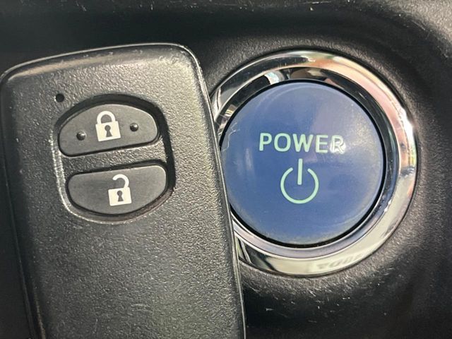 TOYOTA AQUA 2013 Image 31