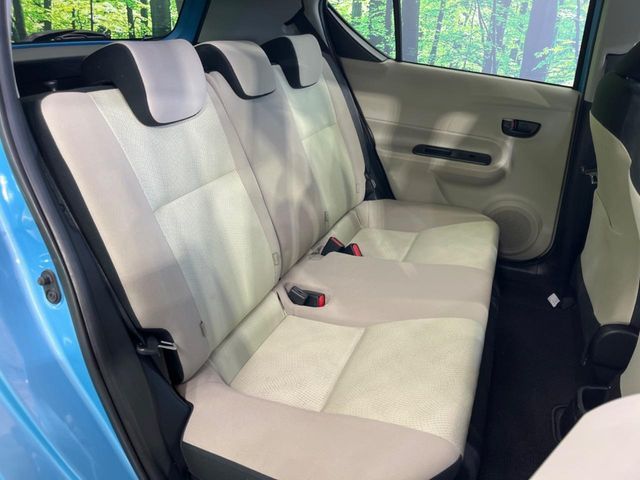 TOYOTA AQUA 2013 Image 31