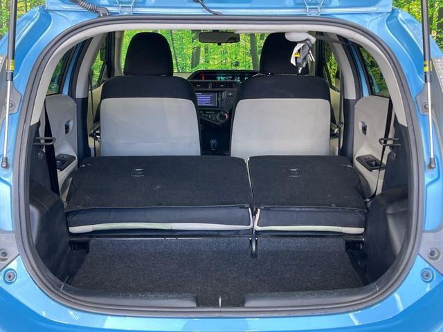 TOYOTA AQUA 2013 Image 31