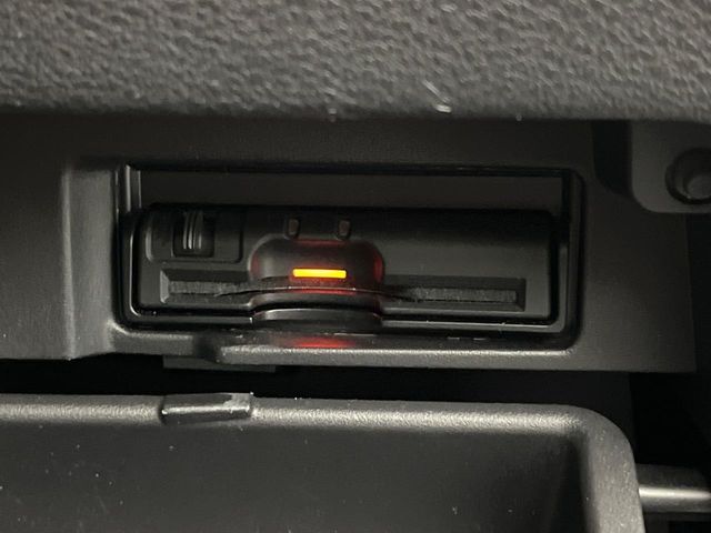 NISSAN SERENA  S-HYBRID 2017 Image 31