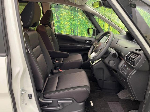 NISSAN SERENA  S-HYBRID 2017 Image 31