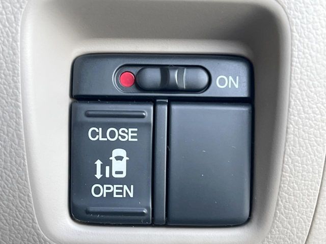 HONDA N BOX 2013 Image 31