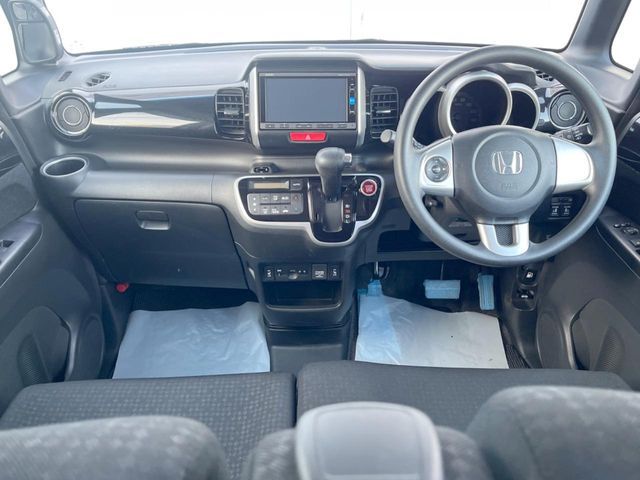 HONDA N BOX CUSTOM 2017 Image 31