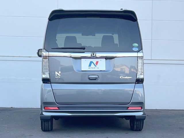 HONDA N BOX CUSTOM 2017 Image 31