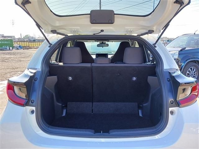 TOYOTA YARIS 2021 Image 31