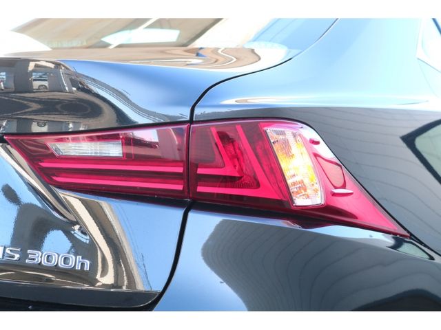 TOYOTA LEXUS IS300H 2015 Image 31