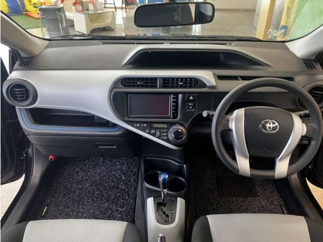 TOYOTA AQUA 2015 Image 31