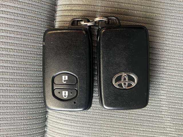 TOYOTA AQUA 2015 Image 31