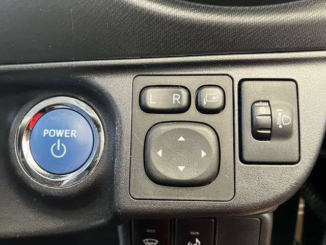 TOYOTA AQUA 2015 Image 31