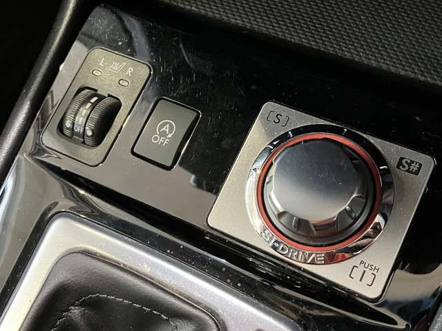 SUBARU EXIGA CROSSOVER 7 2015 Image 31