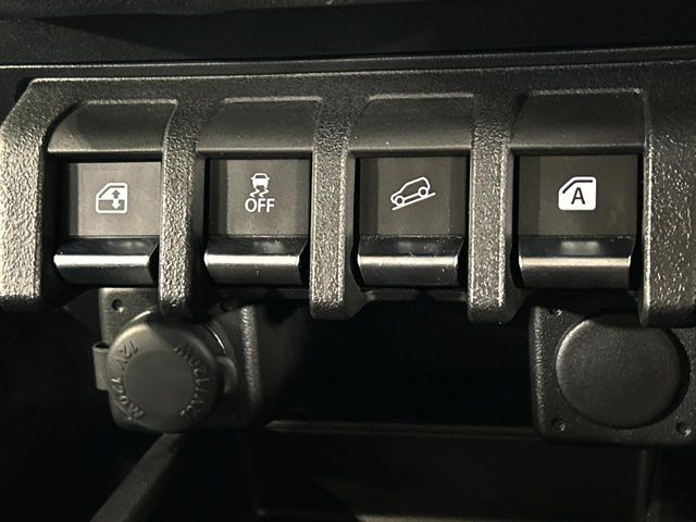 SUZUKI JIMNY SIERRA 2025 Image 31