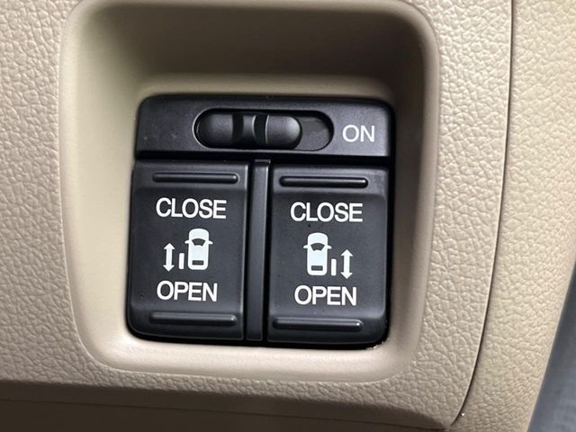 HONDA N BOX 4WD 2015 Image 31