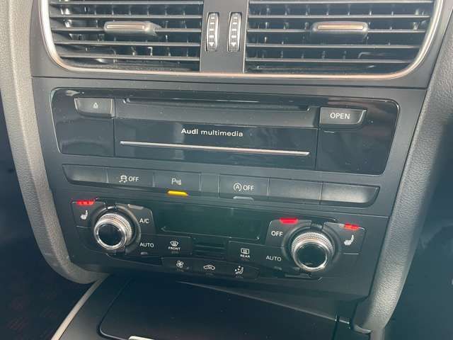 AUDI A4 AVANT 2015 Image 31