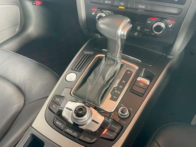 AUDI A4 AVANT 2015 Image 31