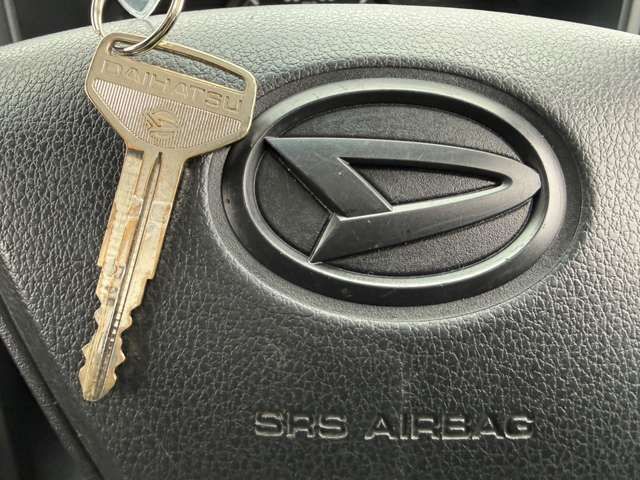 DAIHATSU HIJET CARGO 4WD 2019 Image 31