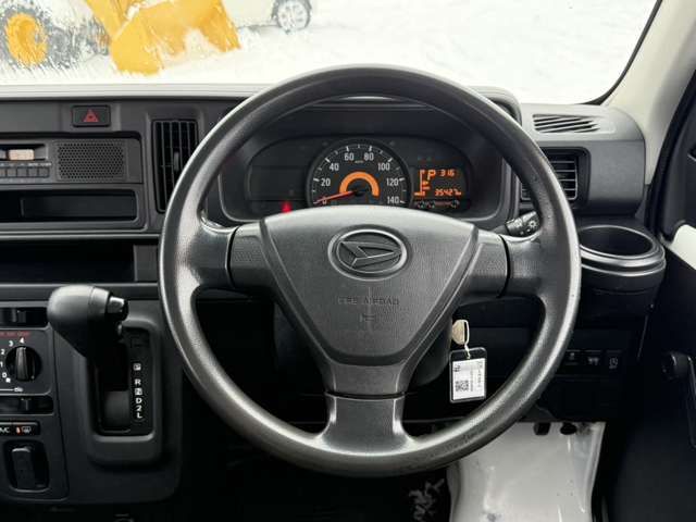 DAIHATSU HIJET CARGO 4WD 2019 Image 31