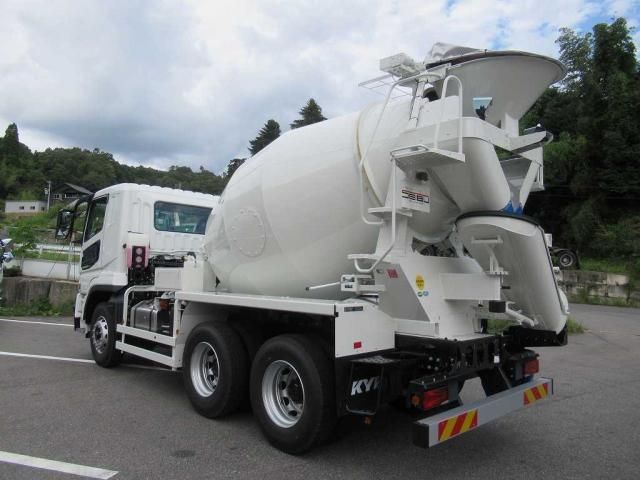 MITSUBISHI FUSOU SUPER GREAT 2025 Image 31