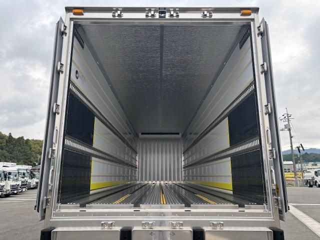 MITSUBISHI FUSOU SUPER GREAT 2025 Image 31