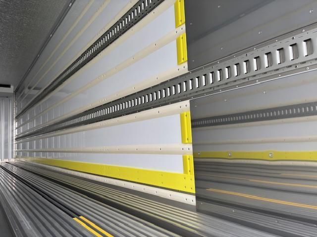 MITSUBISHI FUSOU SUPER GREAT 2025 Image 31