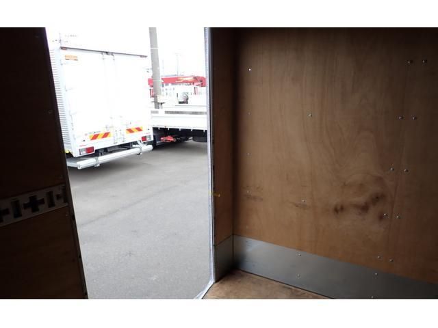 MITSUBISHI CANTER 2016 Image 31