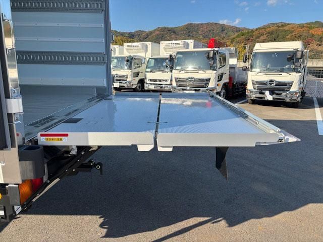 MITSUBISHI FUSOU FIGHTER 2025 Image 31