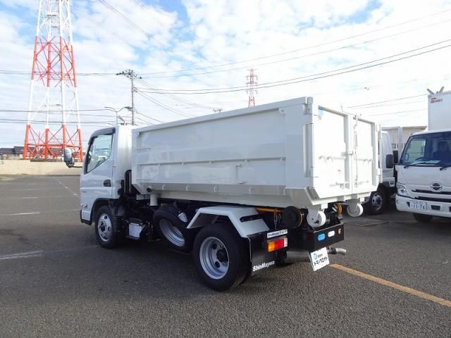 MITSUBISHI CANTER 2025 Image 31