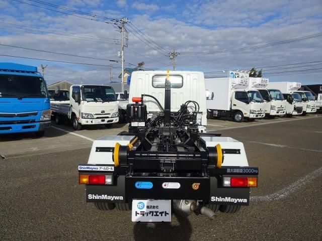 MITSUBISHI CANTER 2025 Image 31