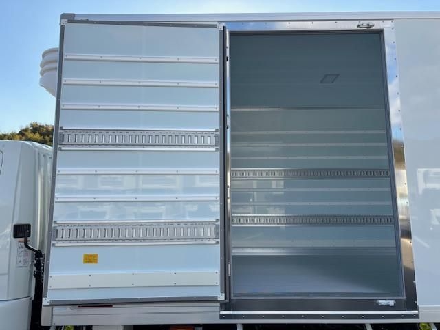 MITSUBISHI FUSOU FIGHTER 2025 Image 31