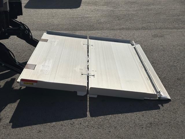 MITSUBISHI FUSOU FIGHTER 2025 Image 31