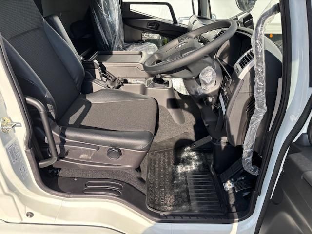 MITSUBISHI FUSOU FIGHTER 2025 Image 31