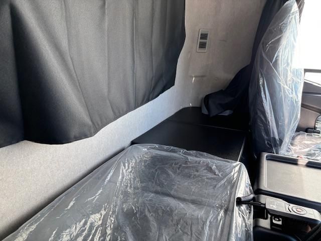 MITSUBISHI FUSOU FIGHTER 2025 Image 31