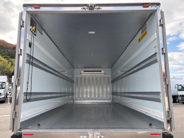 MITSUBISHI FUSOU FIGHTER 2023 Image 31