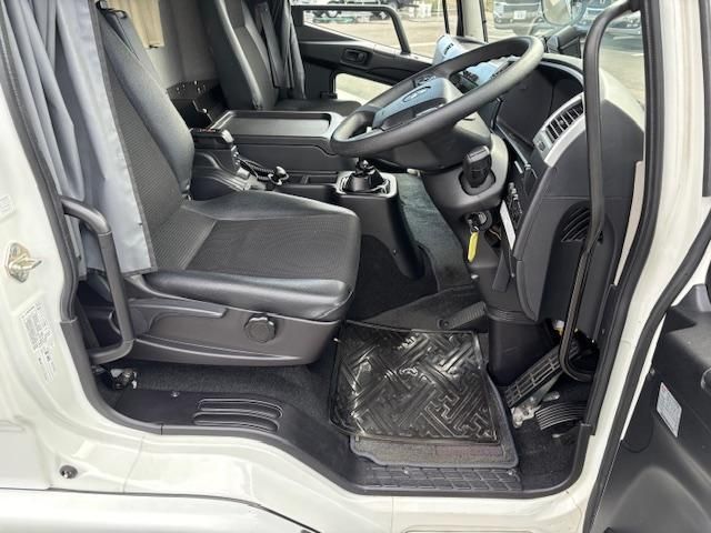 MITSUBISHI FUSOU FIGHTER 2023 Image 31